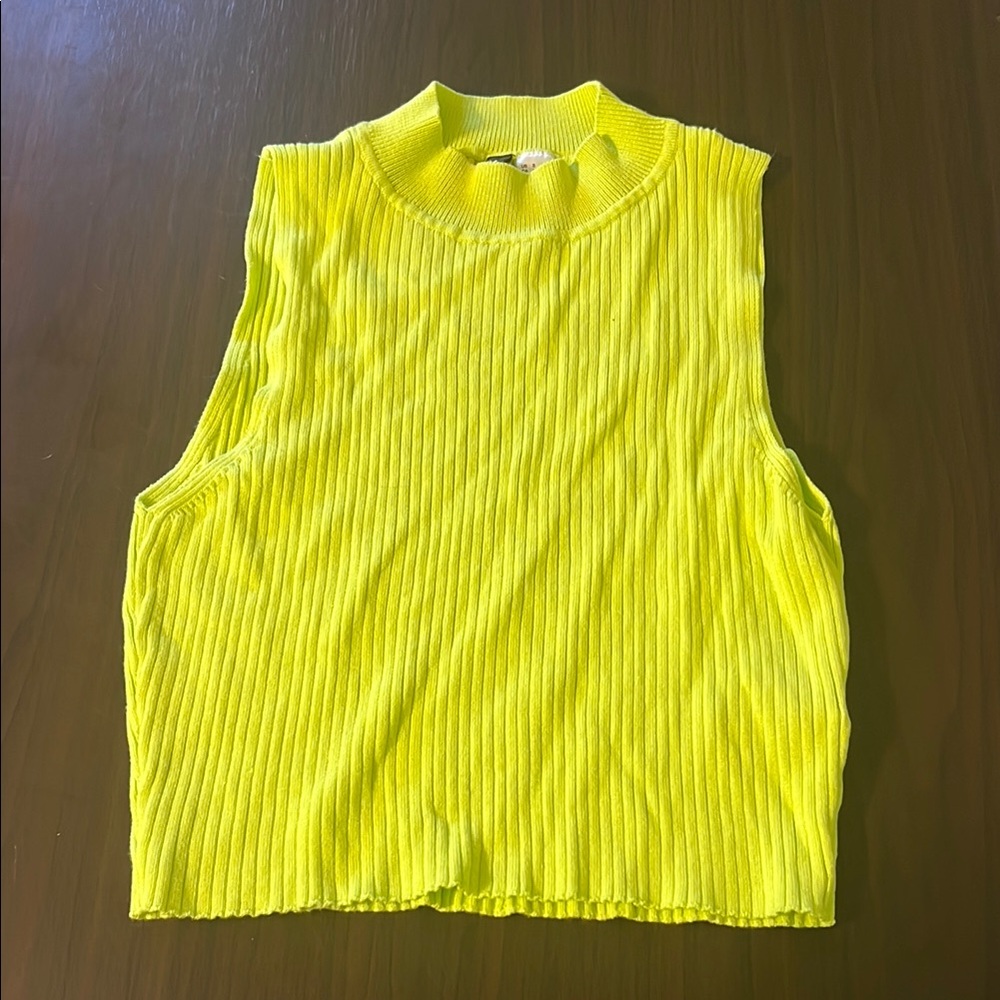 Divided Ribbed Crop Top size small